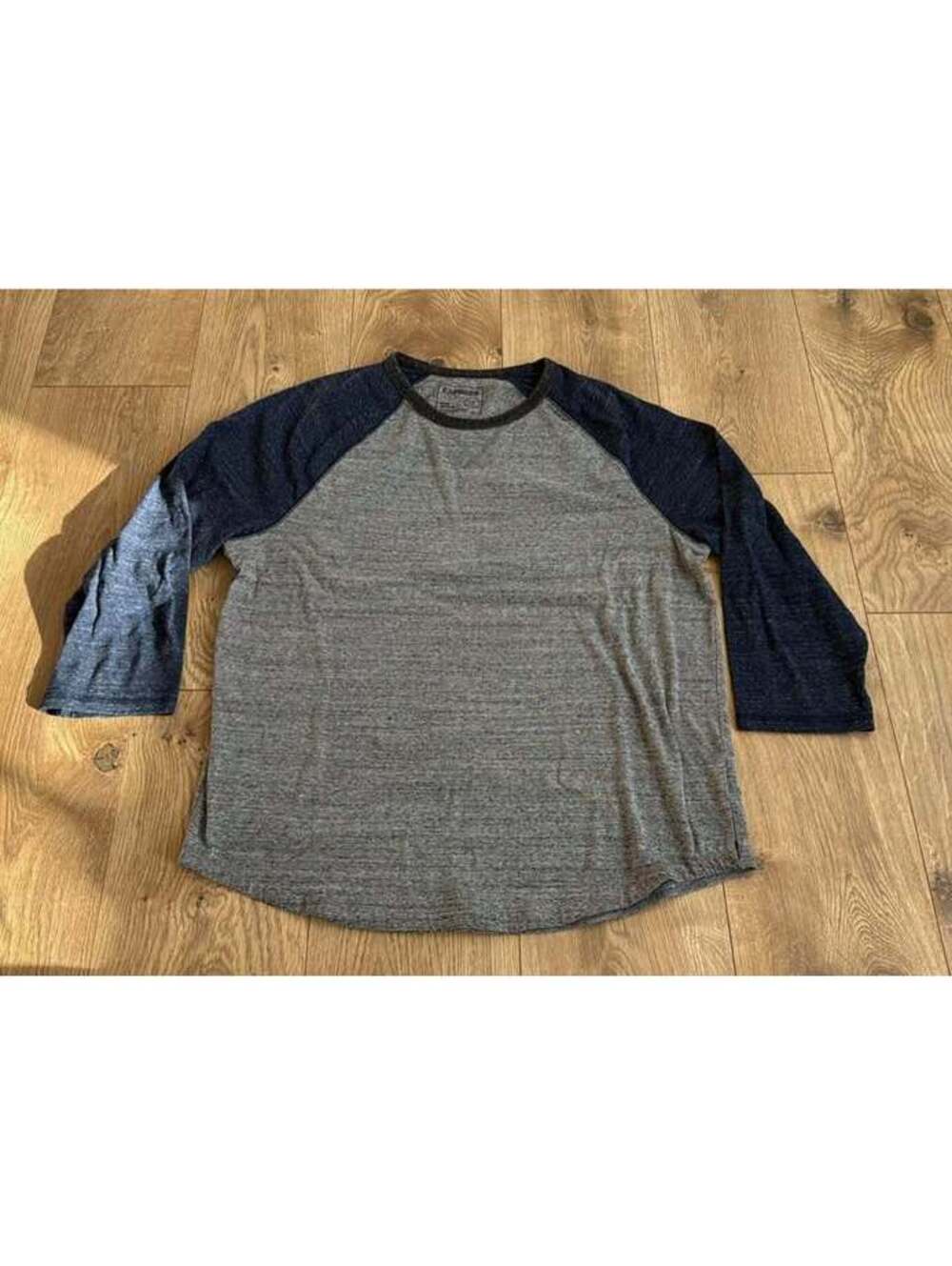 Men’s large 3/4 length shirt